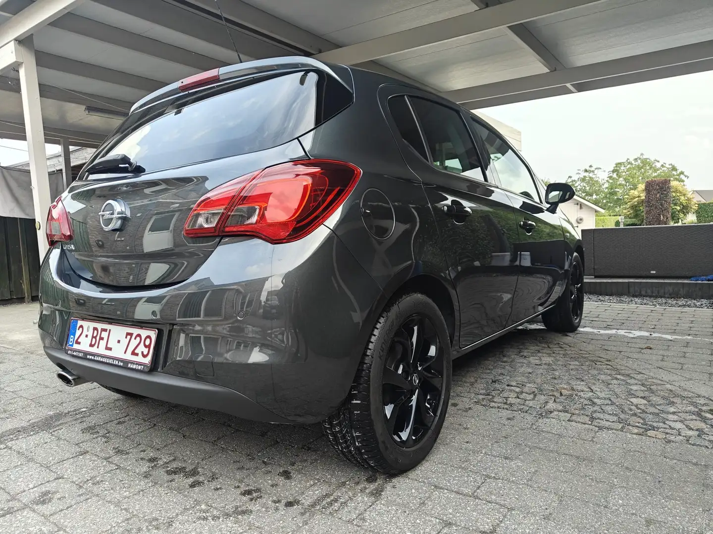 Opel Corsa 1.4 Black Edition Grijs - 1