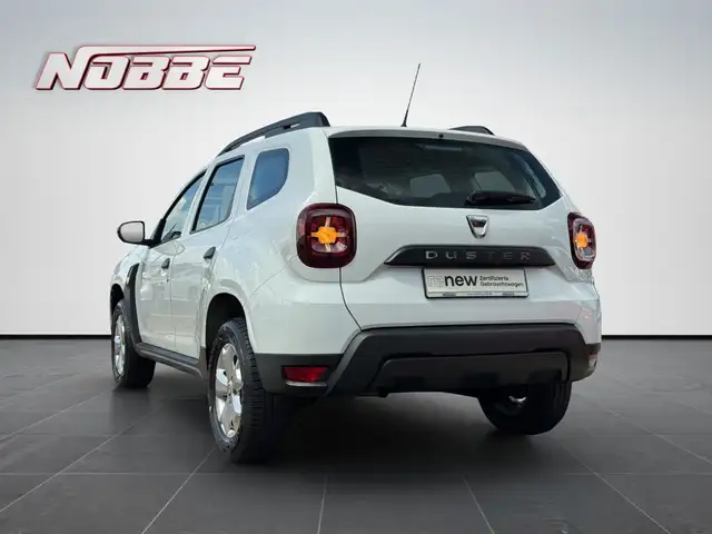 Dacia Duster view 3