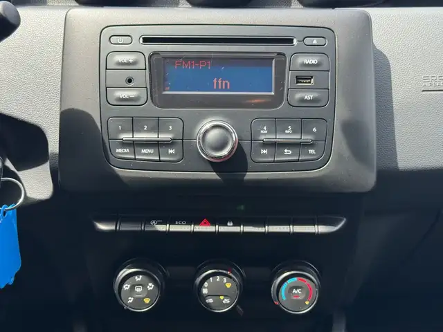 Dacia Duster view 14