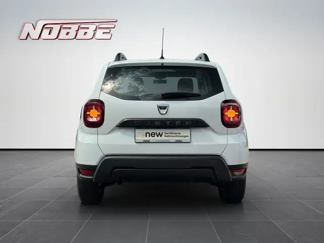 Dacia Duster view 4