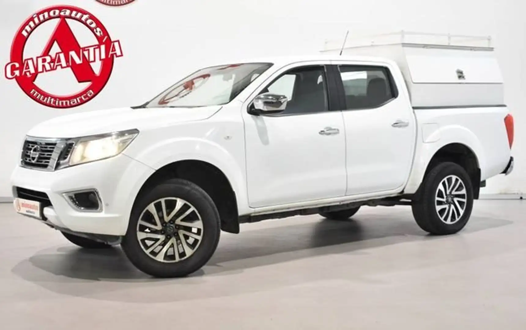 Nissan Navara DOBLE CABINA 2.3 DCI 4X4 190 CV Blanco - 1