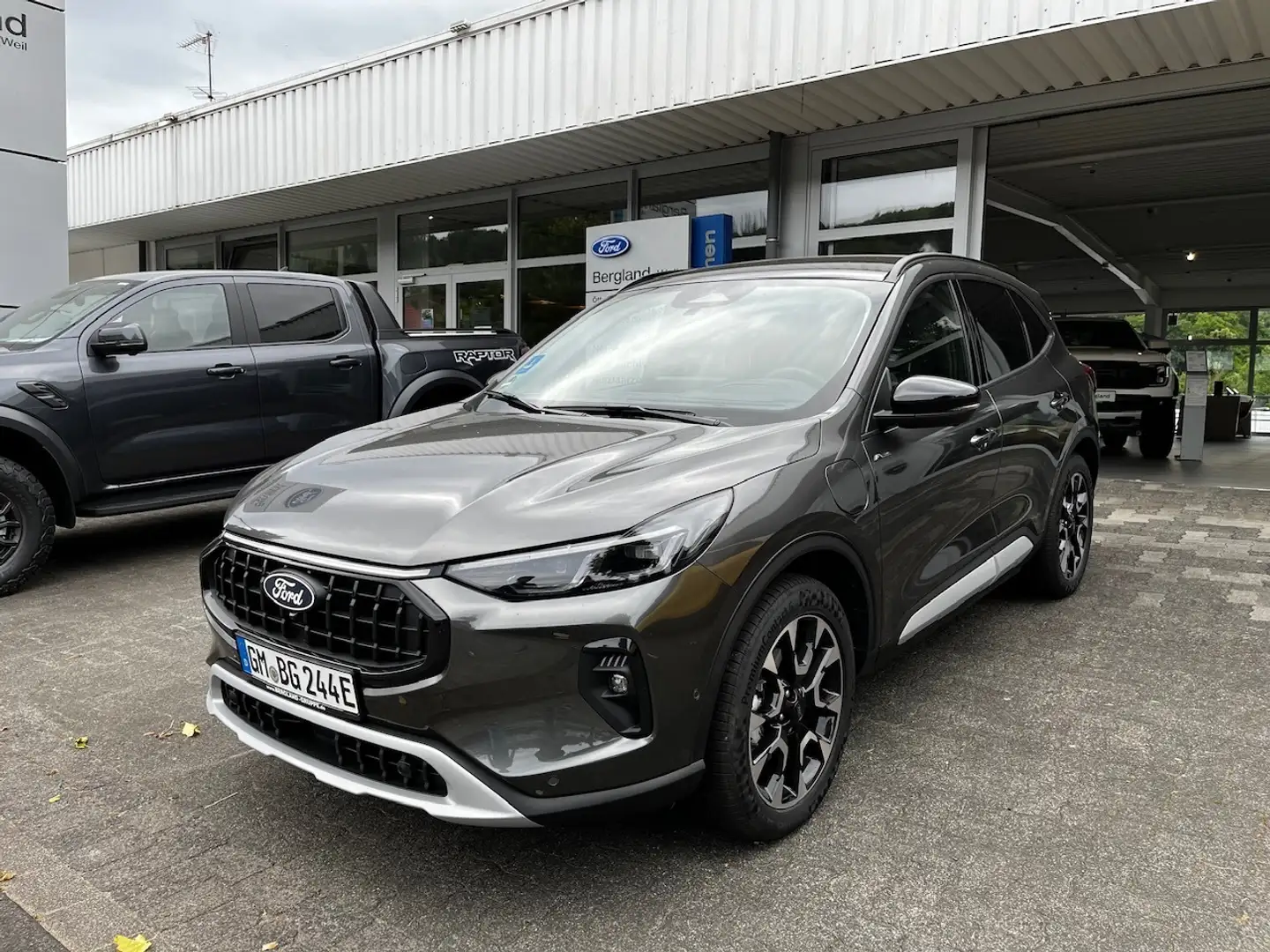 Ford Kuga ACTIVE X 2,5 PHEV 243PS Automatik Gris - 2