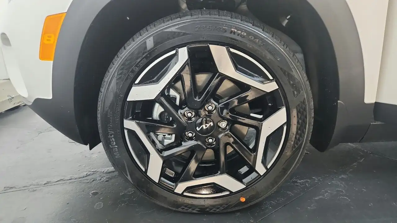 Kia Seltos снимка Kia Seltos