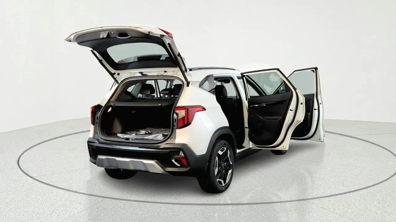Kia Seltos снимка Kia Seltos