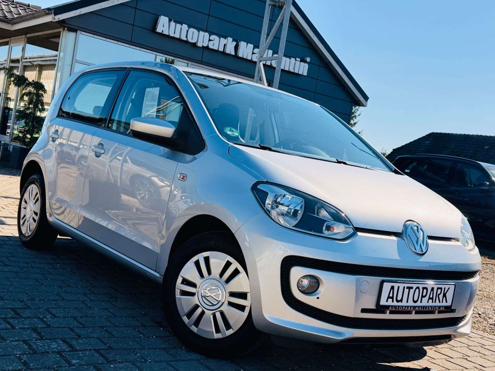 Second hand Volkswagen Up! 1.0