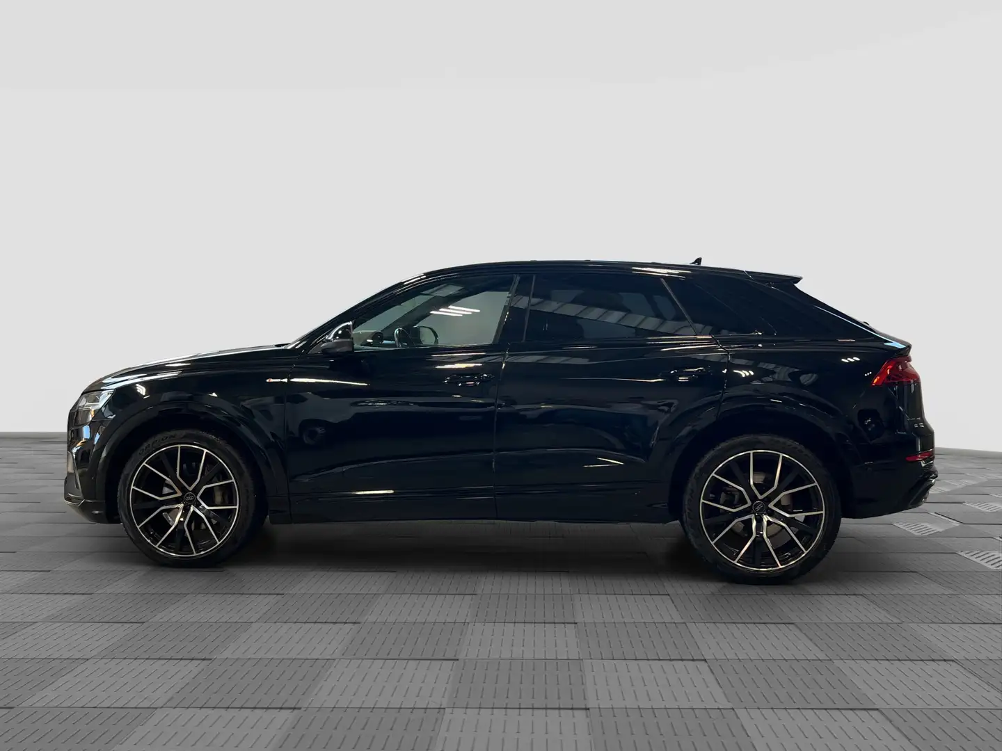Audi Q8 50 TDI 286 CV quattro tiptronic Sport Nero - 2