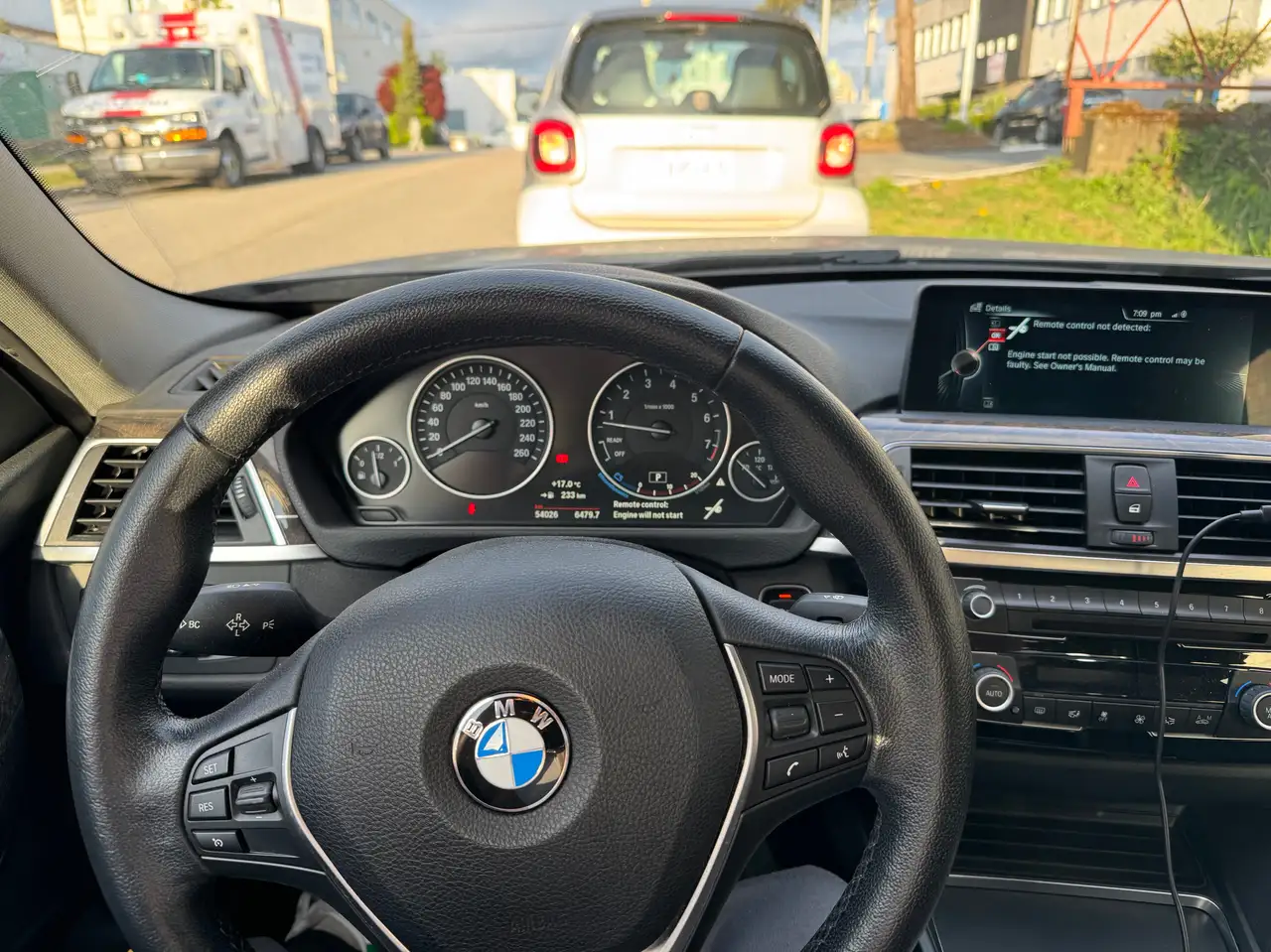 BMW 3 Series снимка BMW 3 Series