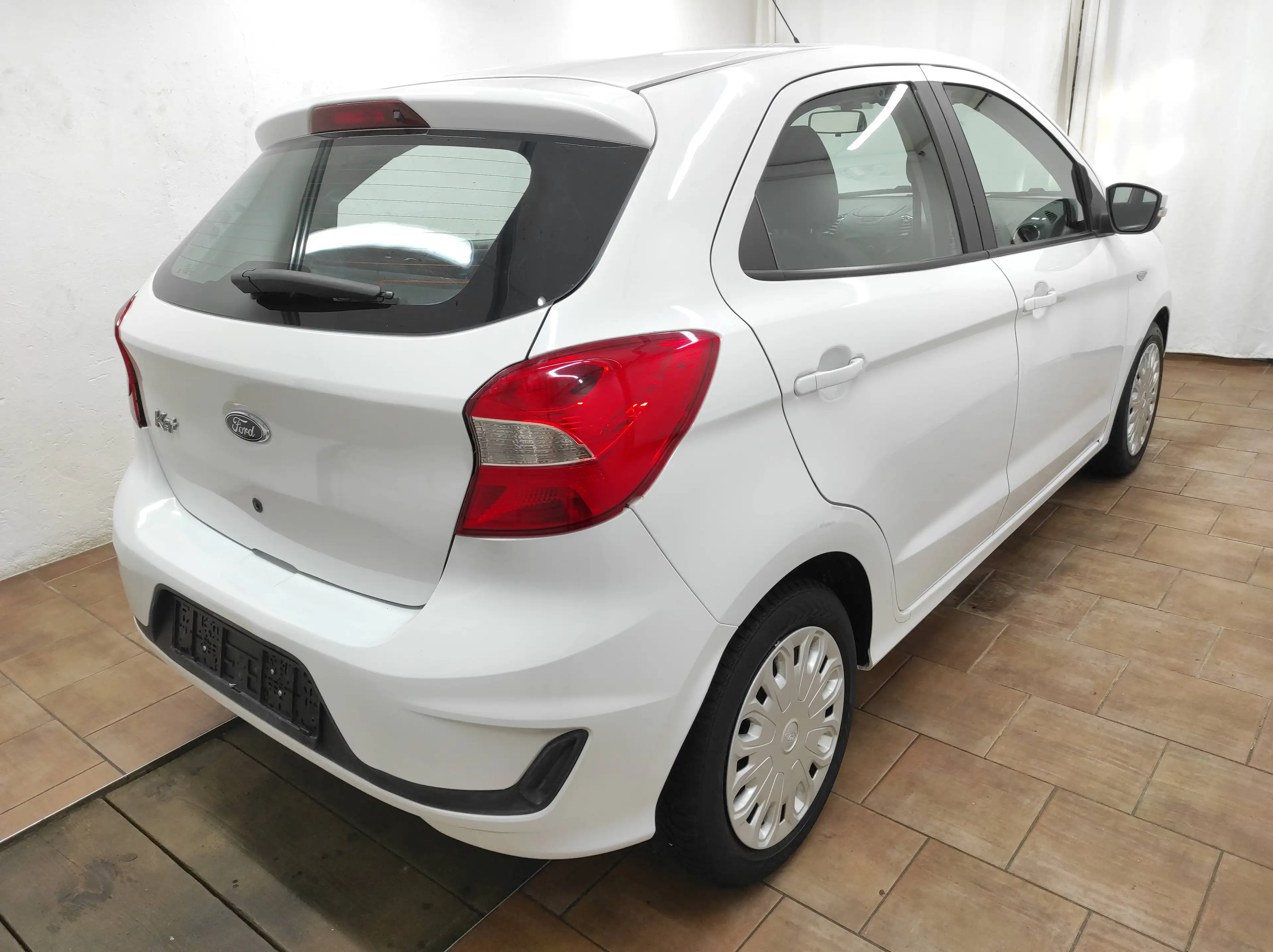 Ford Ka/Ka+ 1.2 EURO-6 KLIMA 1-HAND SERVO USB ALLWETTER ABS — photo 7