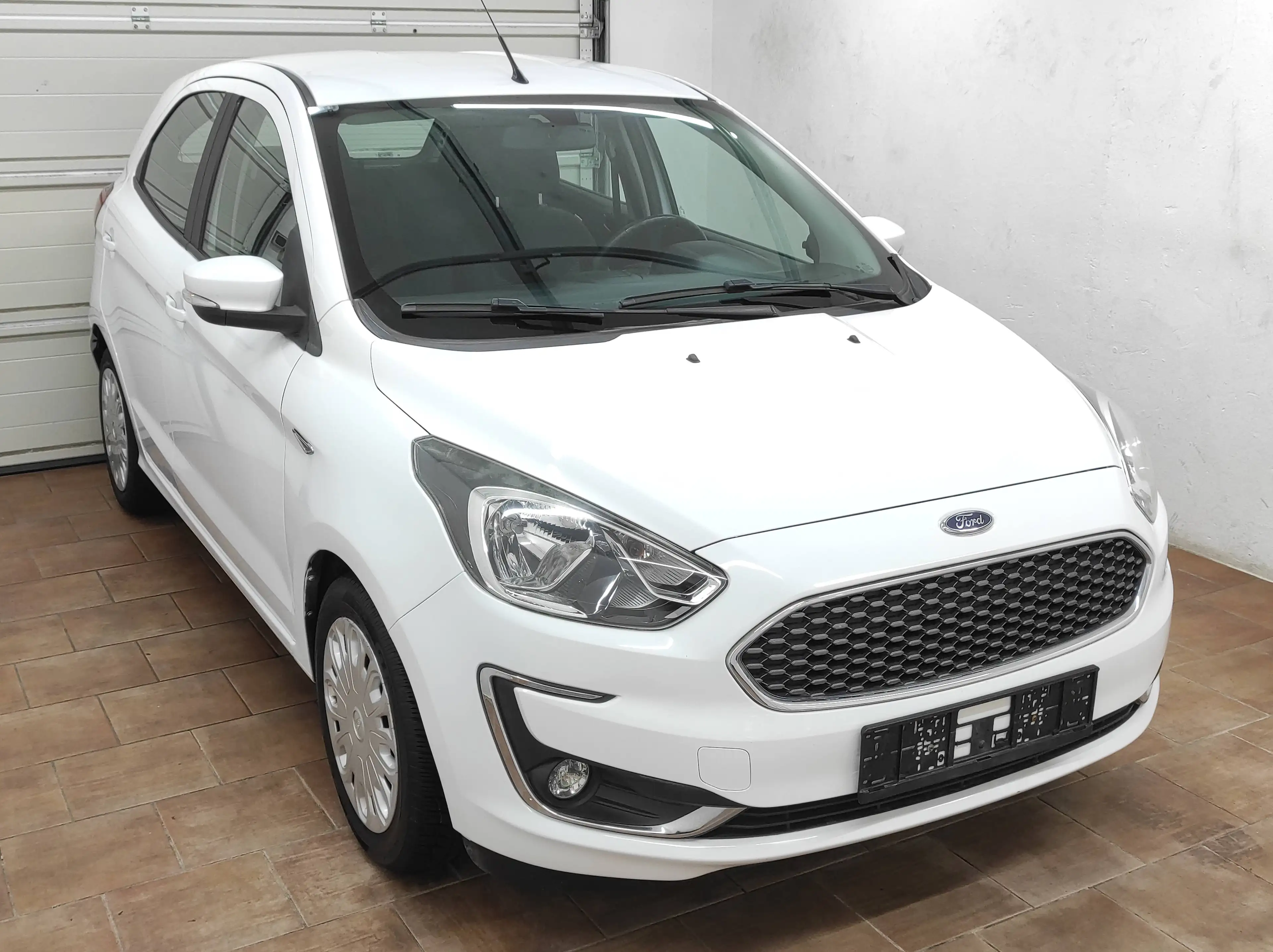 Ford Ka/Ka+ 1.2 EURO-6 KLIMA 1-HAND SERVO USB ALLWETTER ABS