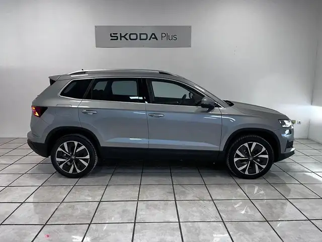 Skoda Karoq view 3