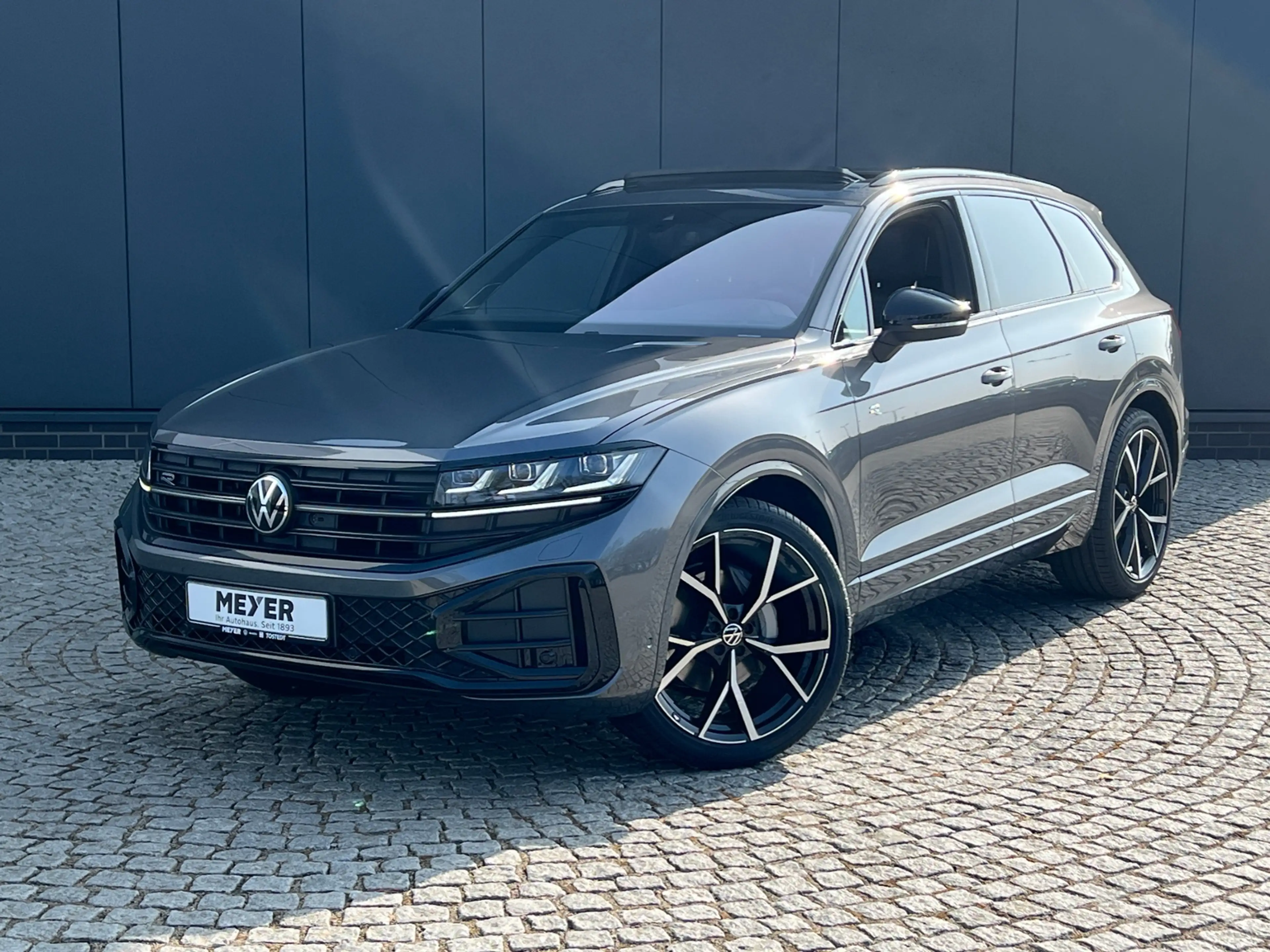 Volkswagen Touareg R-Line FINAL EDITION V6 TDI SCR 4MOTION Tiptronic — photo 5