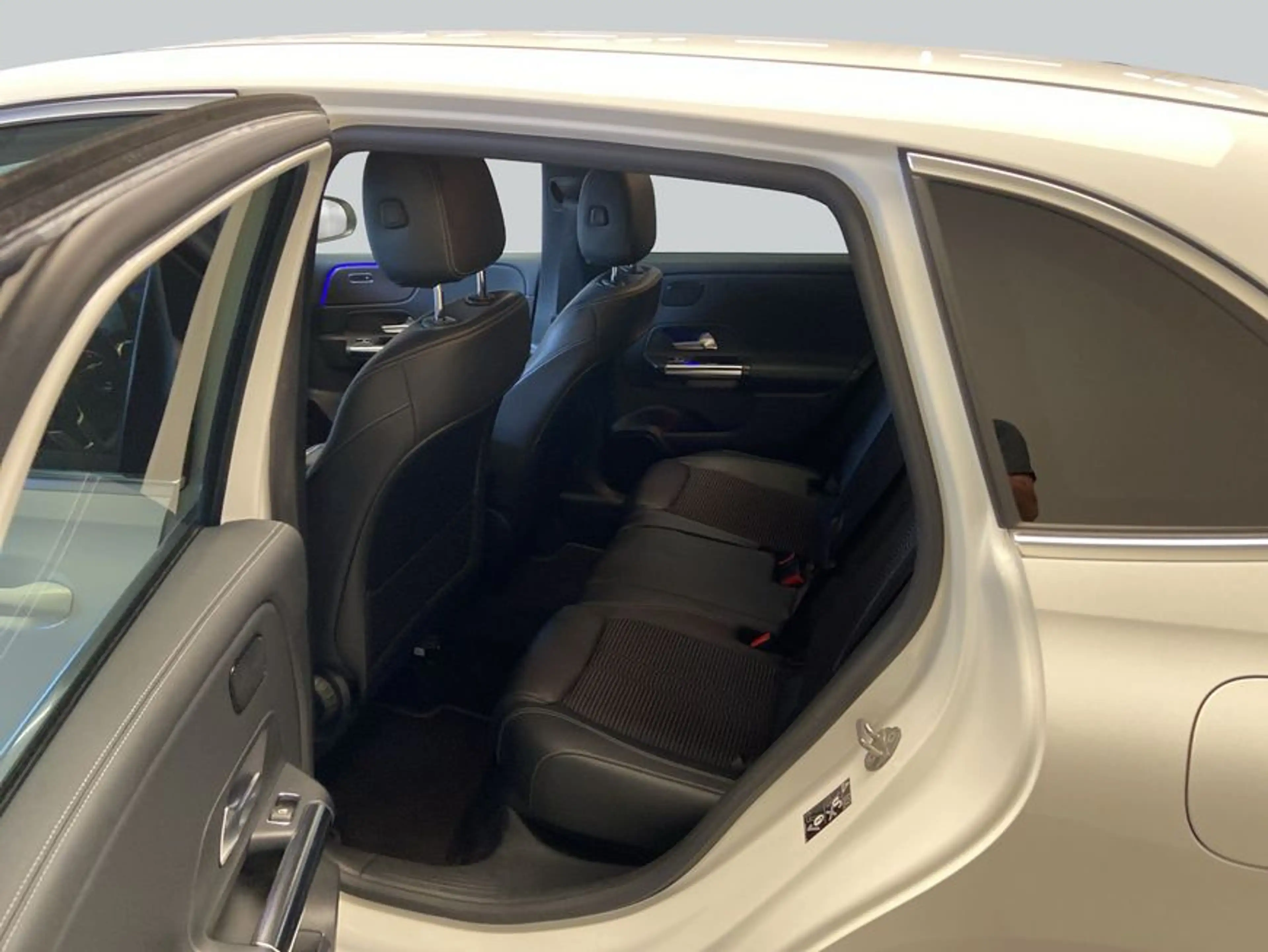 Mercedes-Benz B 250 B-Klasse — photo 11
