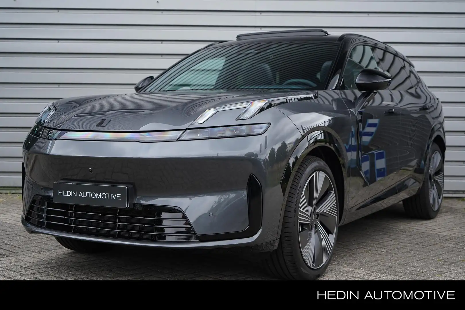 Lynk & Co 08 1.5 More | 200 KM Electrisch | Panorama Dak | Andr Gris - 1