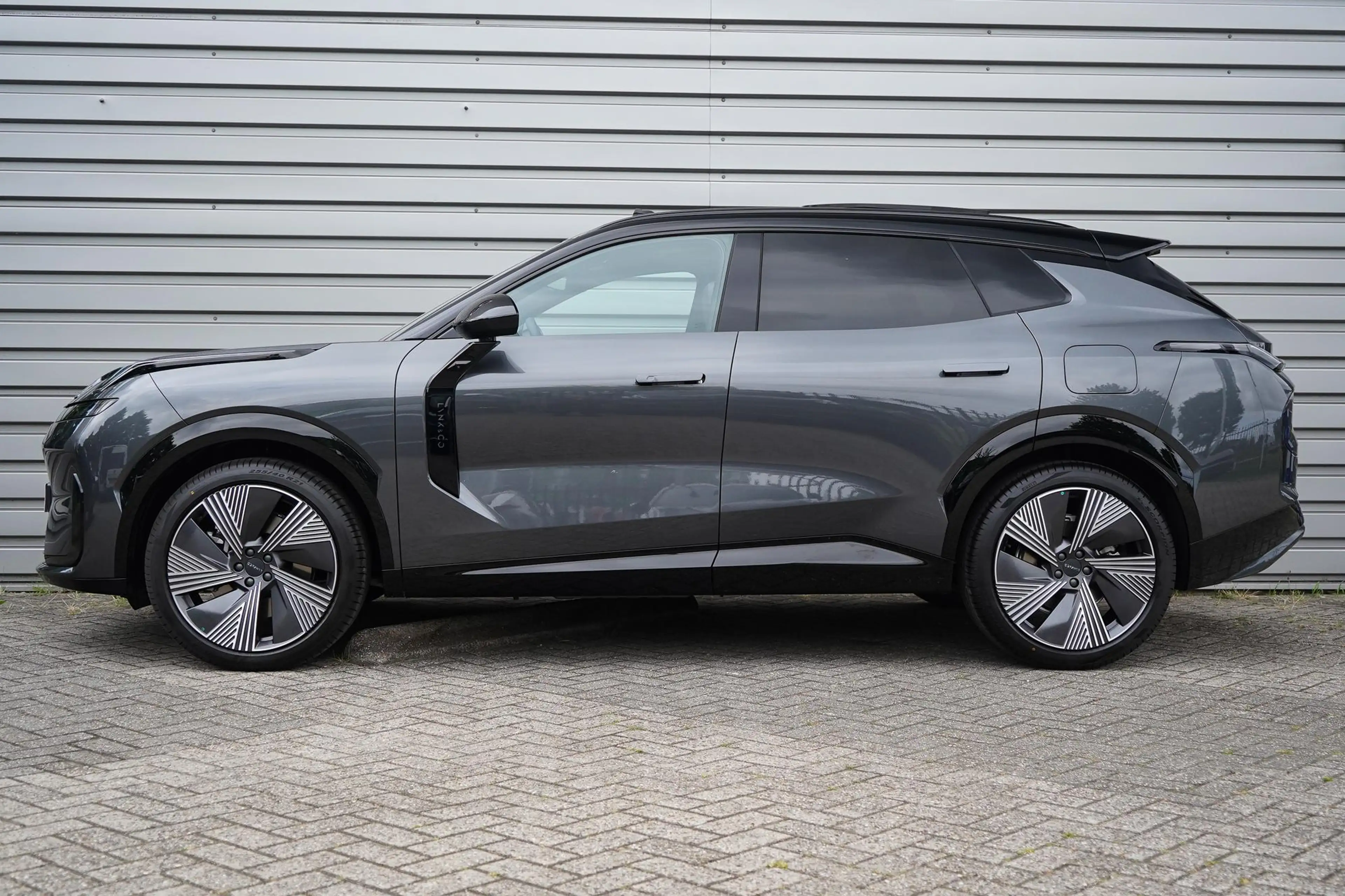 Lynk & Co 08 1.5 More | 200 KM Electrisch | Panorama Dak | Andr — photo 3