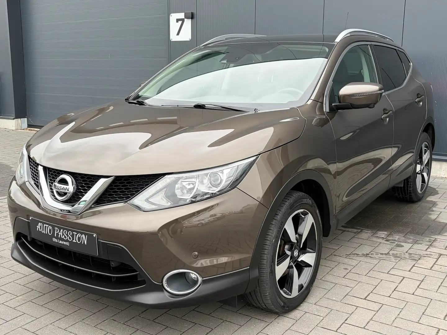 Nissan Qashqai Qashqai 1.2 DIG GPS-Pano-360 Line Assystsuper ETAT Brons - 1