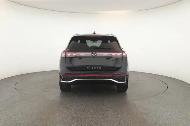 Volkswagen Tiguan view 11