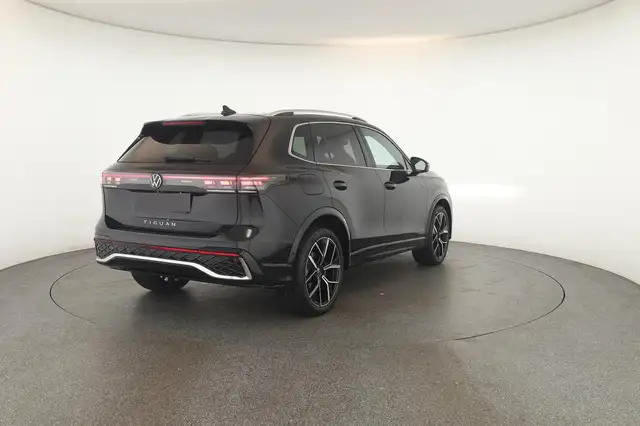 Volkswagen Tiguan view 10