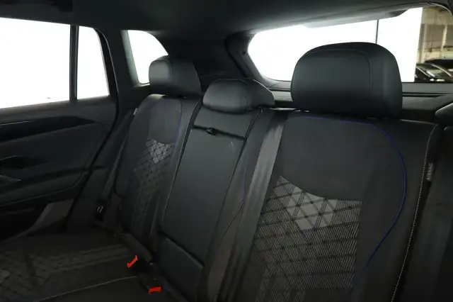 Volkswagen Tiguan view 8