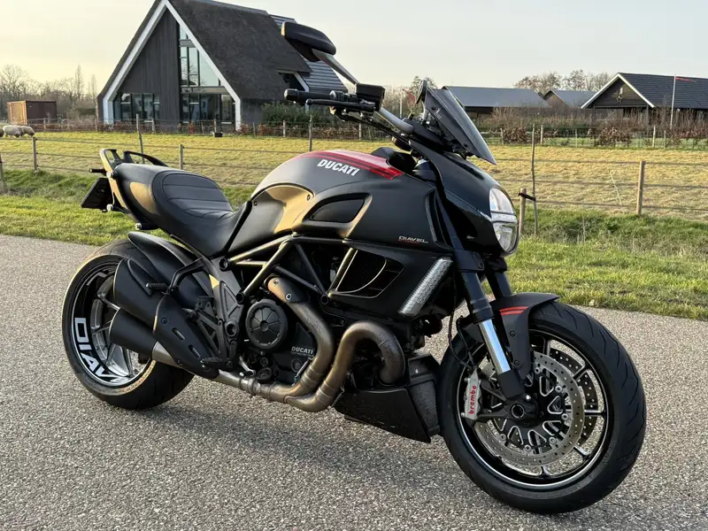 Ducati Diavel - foto 7