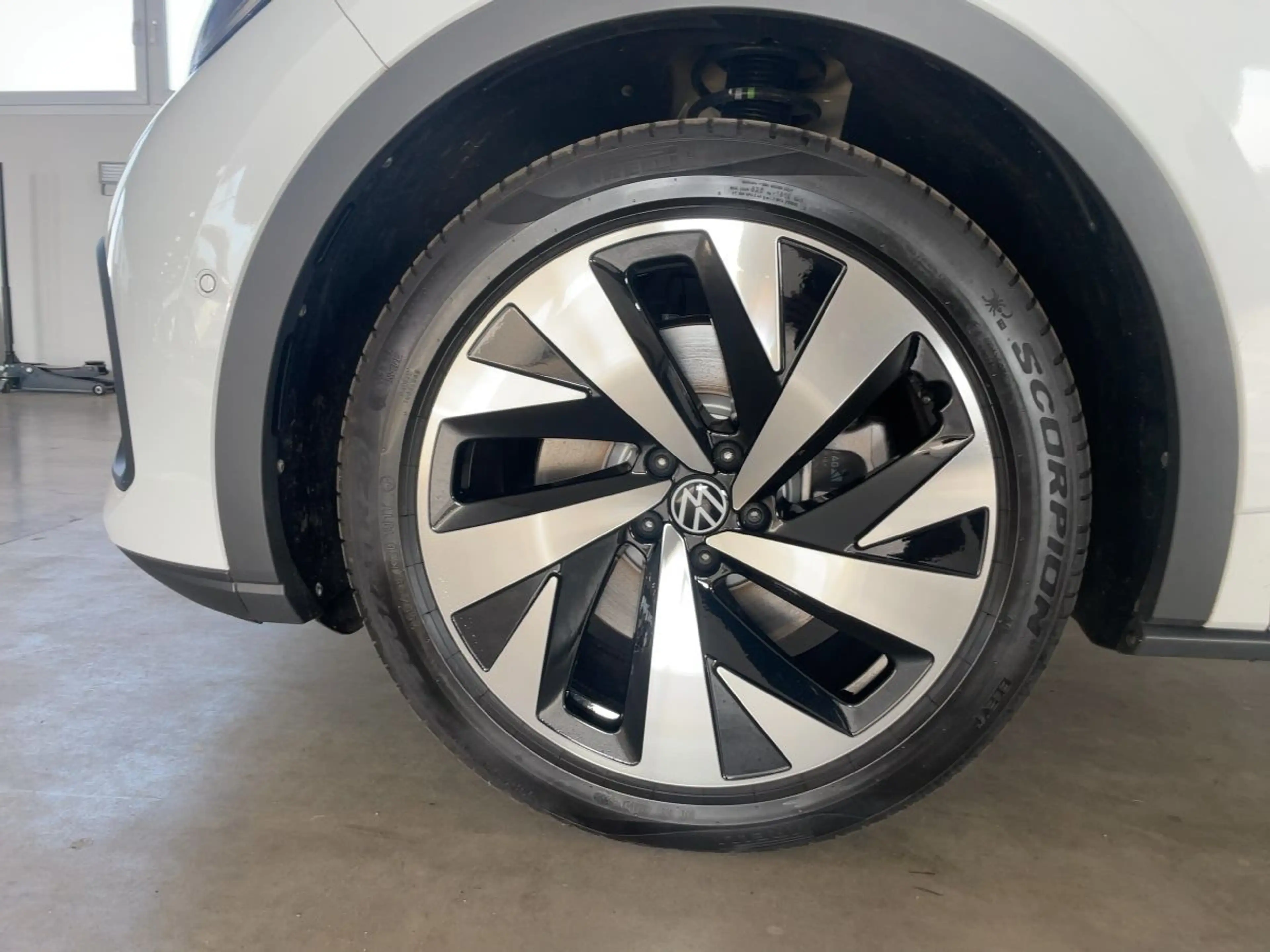 Volkswagen ID.5 Pro AHK MATRIX HuD WÄPU KAM NAVIPRO H/K 20" — photo 14