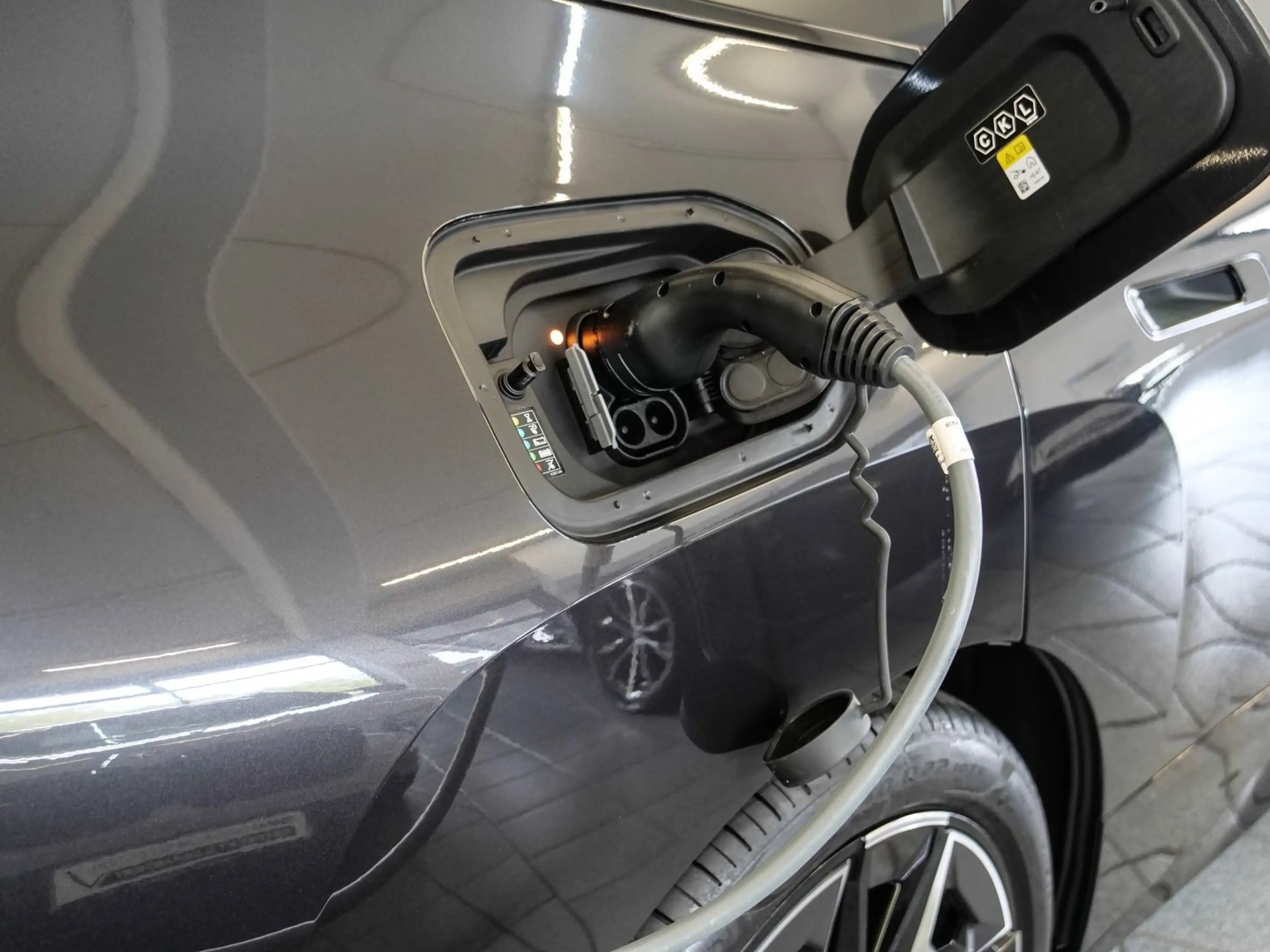 BMW iX xDrive40 M-Sport Aut Nav Laser h&k Drive+Park Komf — photo 16