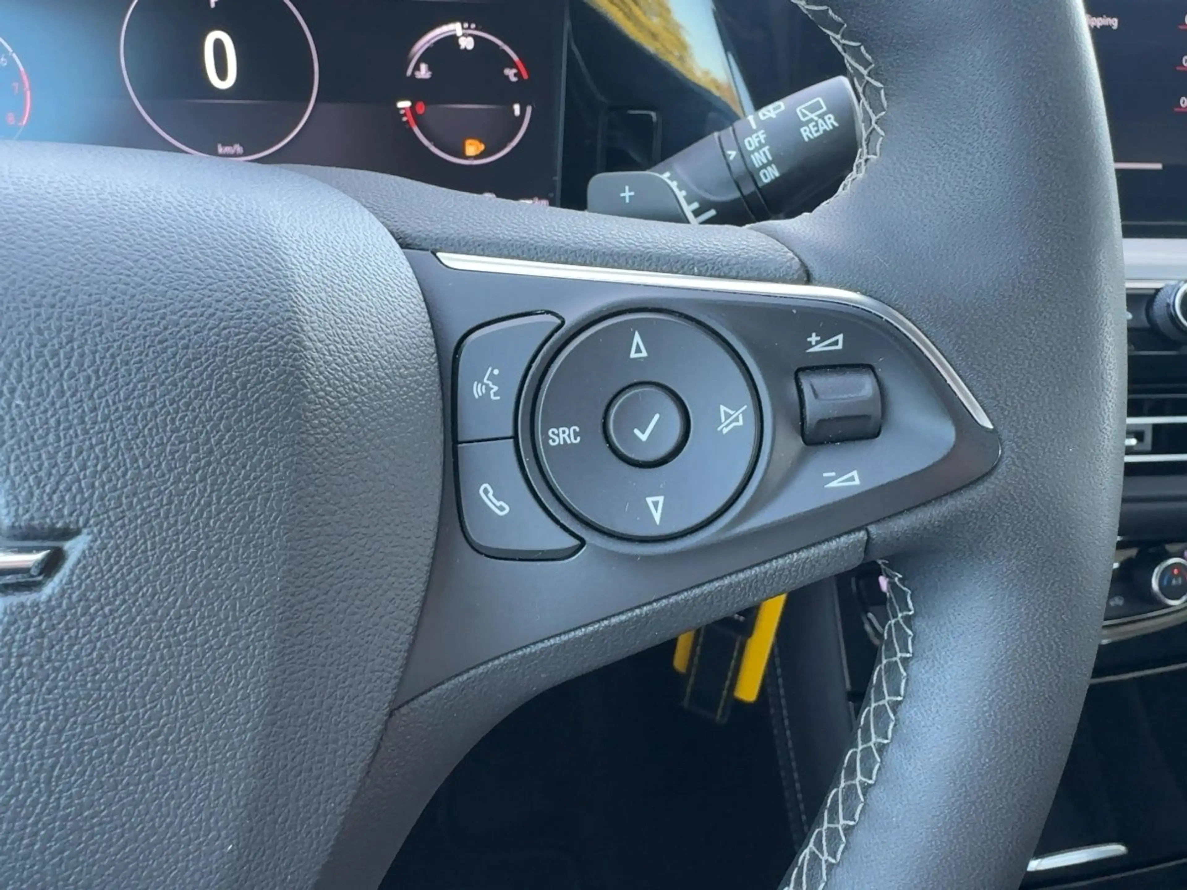 Opel Grandland 1.2 Turbo  GS Line AHK+LED+SHZ+2xKlima — photo 15