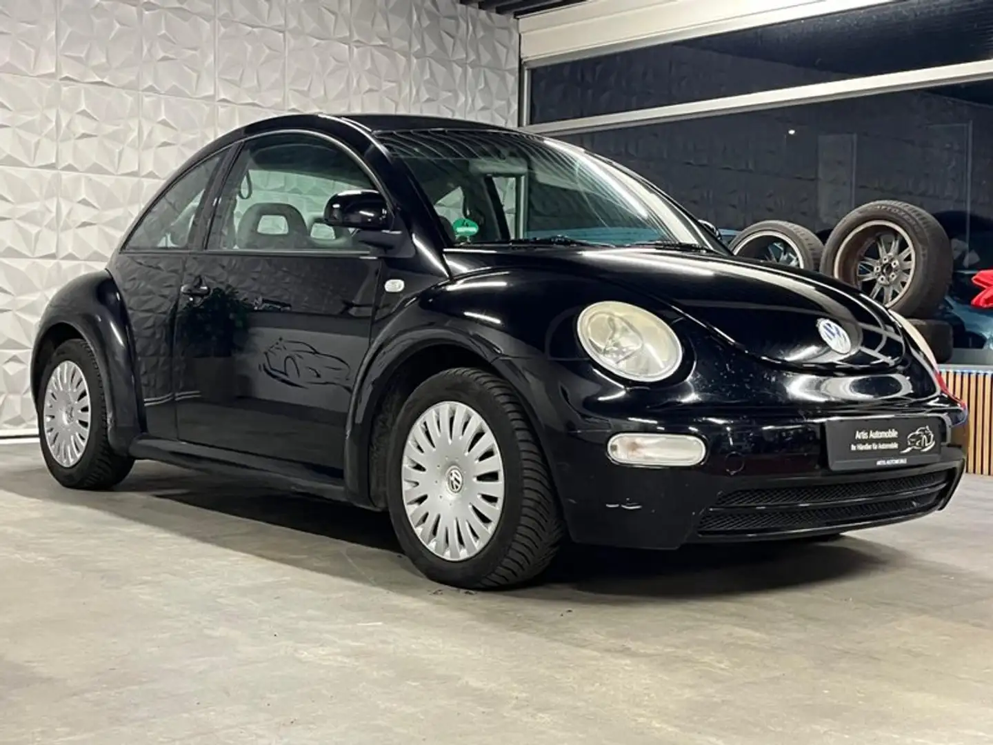 Volkswagen New Beetle 2.0 Schwarz - 2