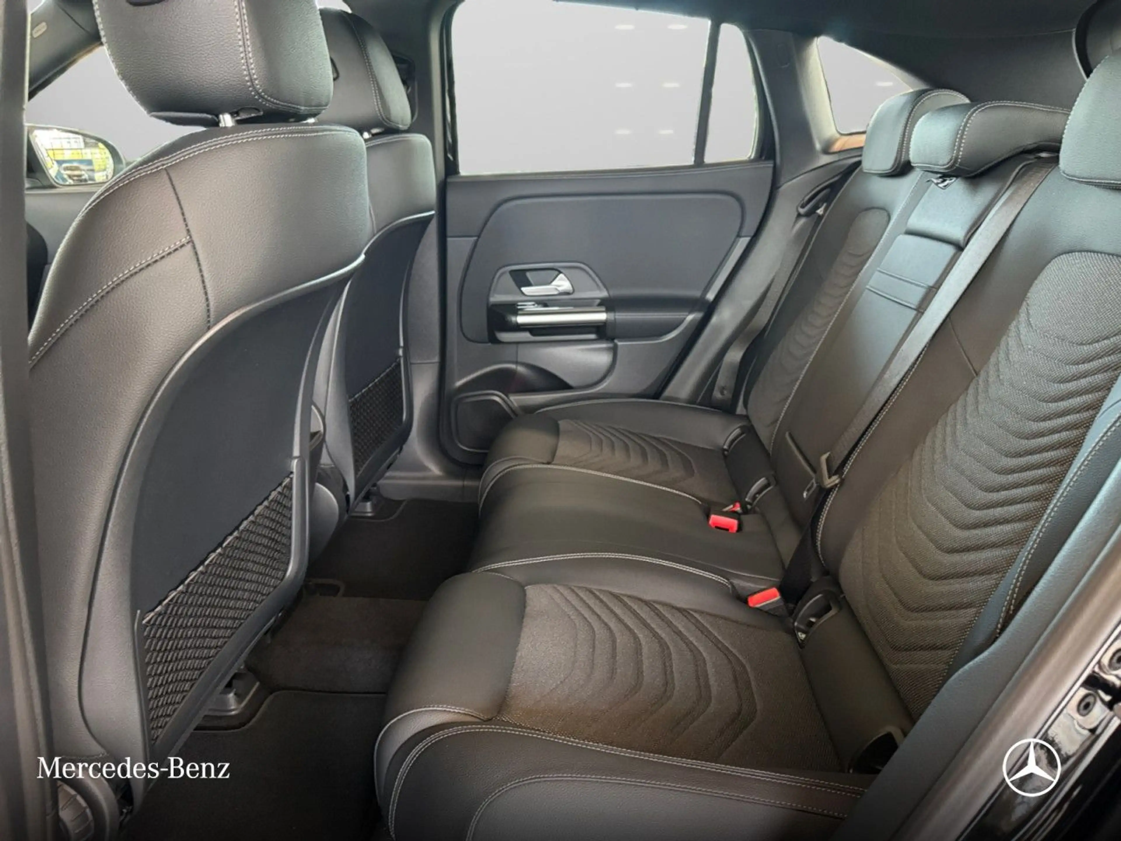 Mercedes-Benz EQA 250 PROG+ADVANCED+KAMERA+SPUR — photo 12