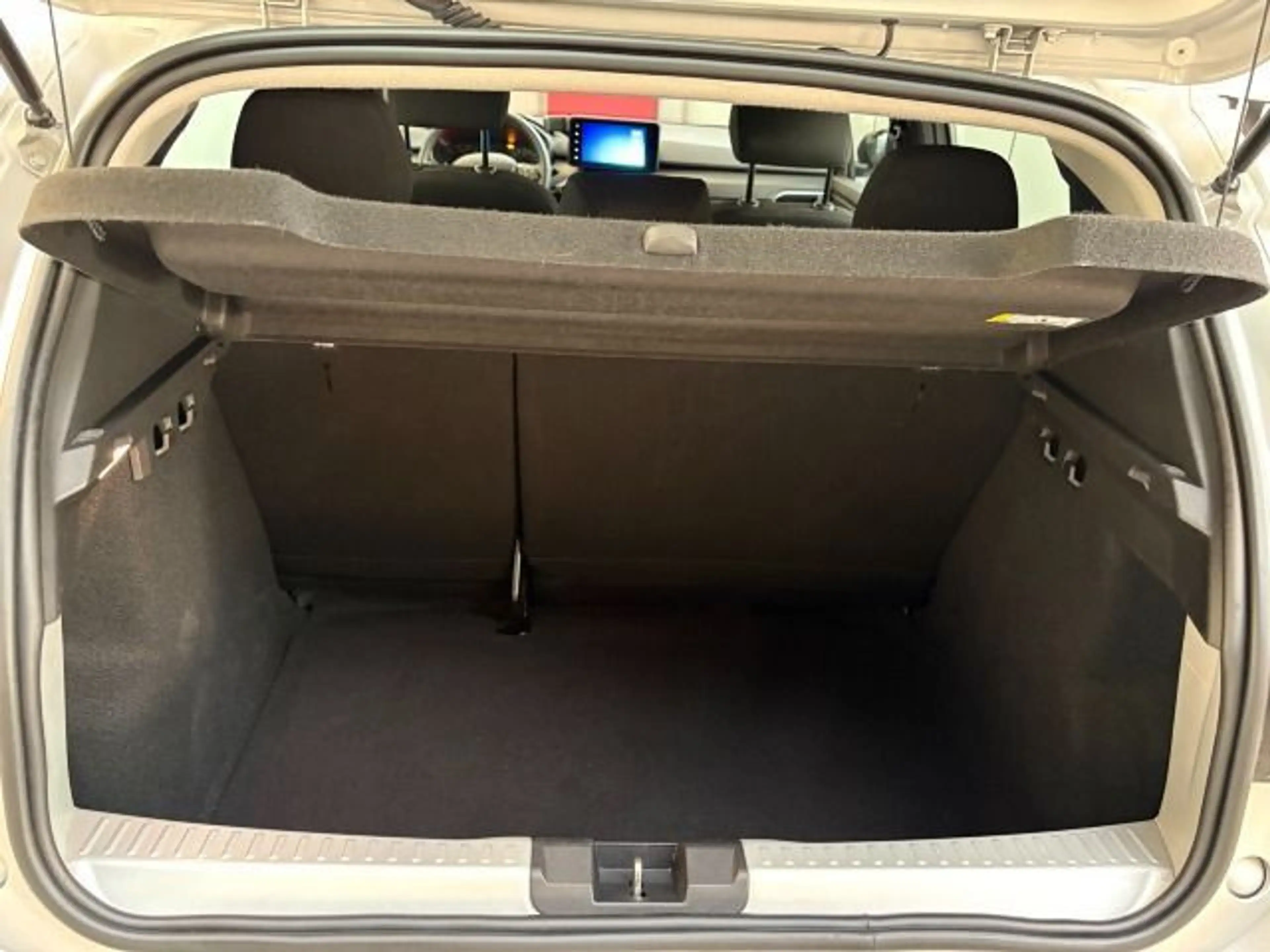 Dacia Sandero III 1.0 TCe 100 LPG Essential — photo 8