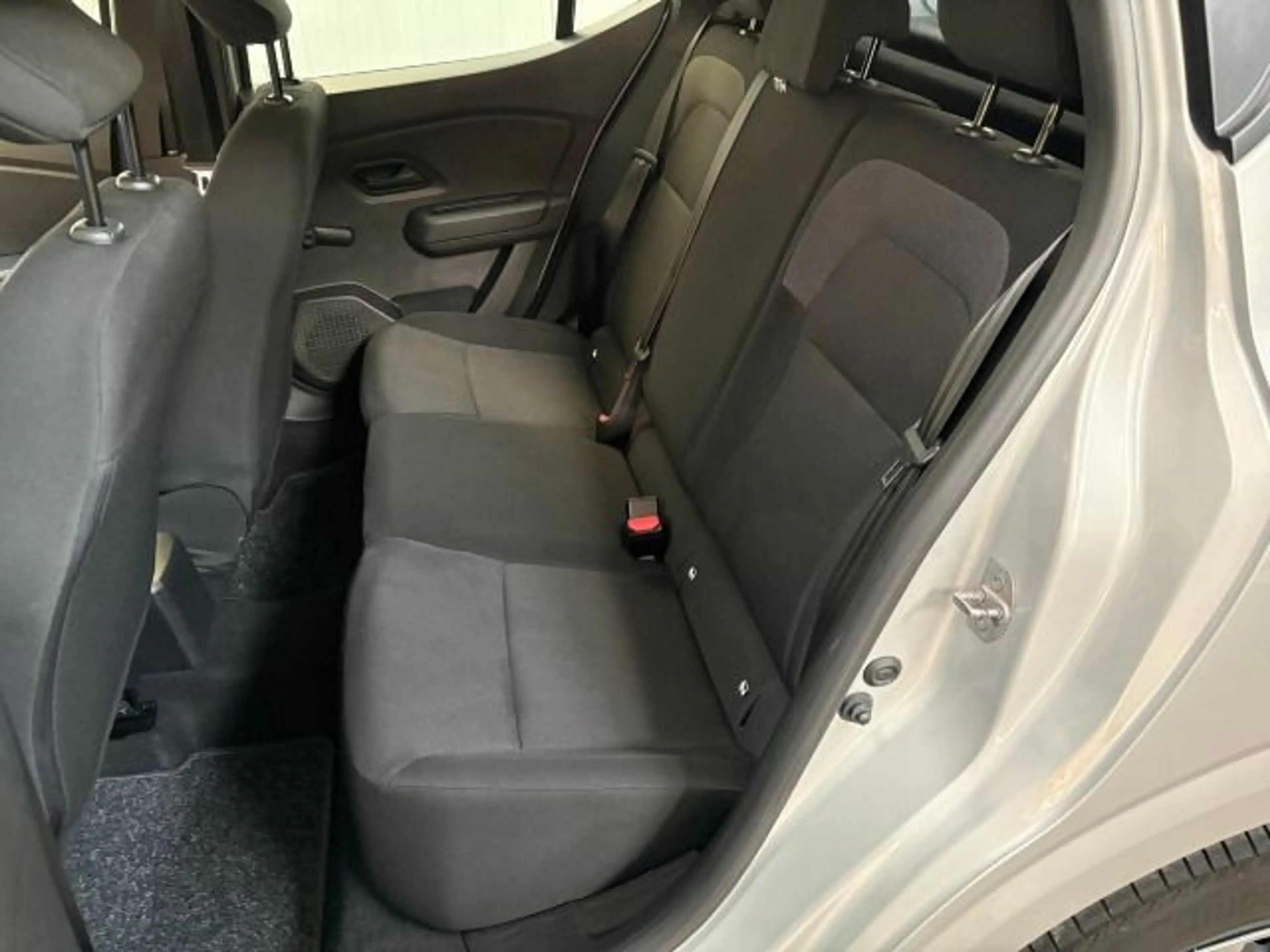 Dacia Sandero III 1.0 TCe 100 LPG Essential — photo 10