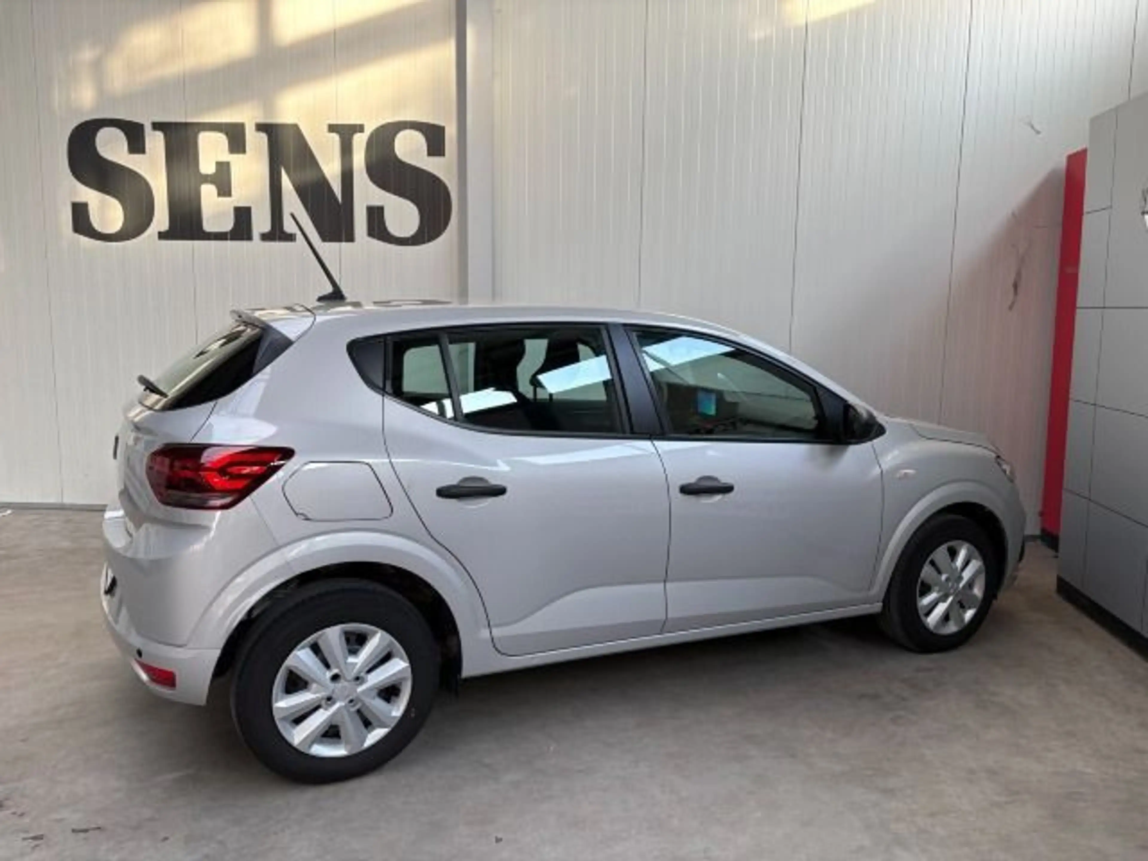 Dacia Sandero III 1.0 TCe 100 LPG Essential — photo 5