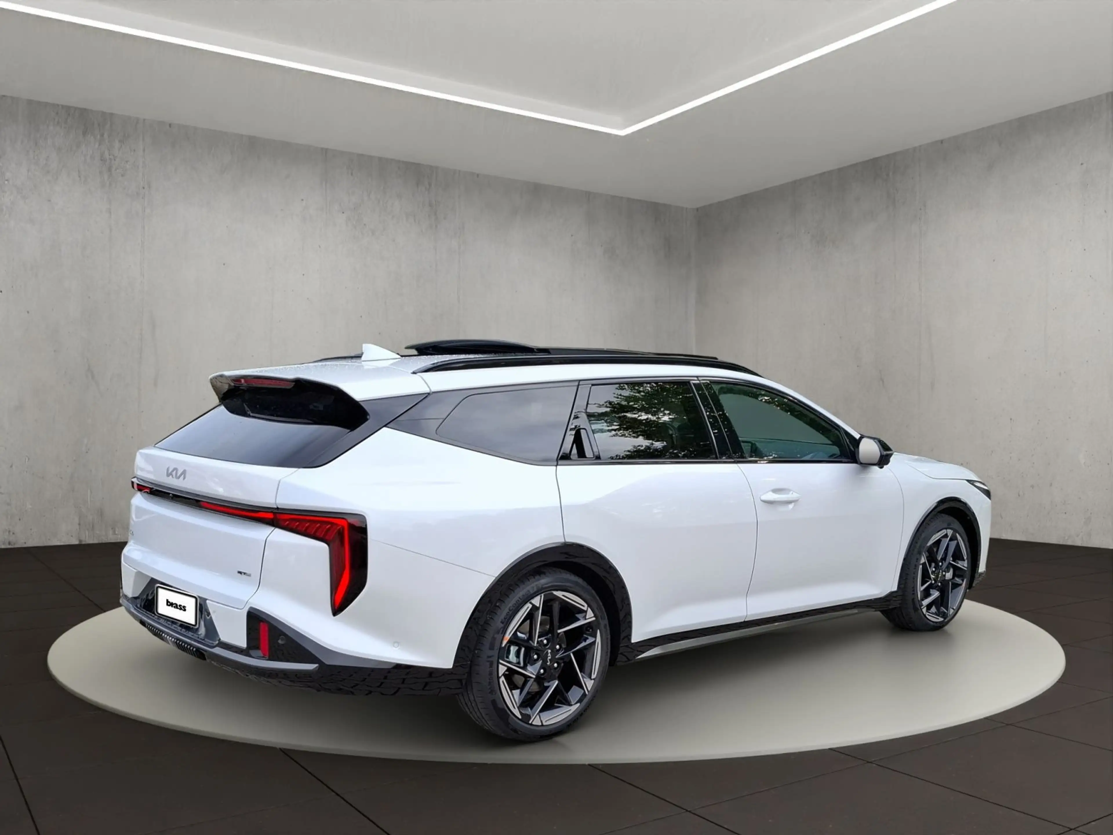 Kia K4 SW 1.6T 180 DCT GTL DWP+ SZ — photo 5