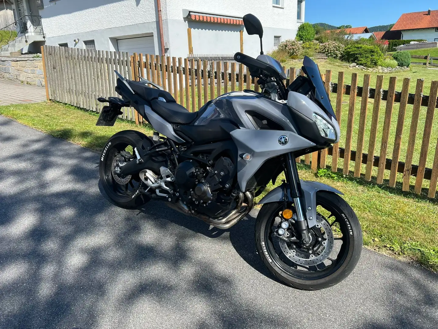 Yamaha Tracer 900 Gris - 2