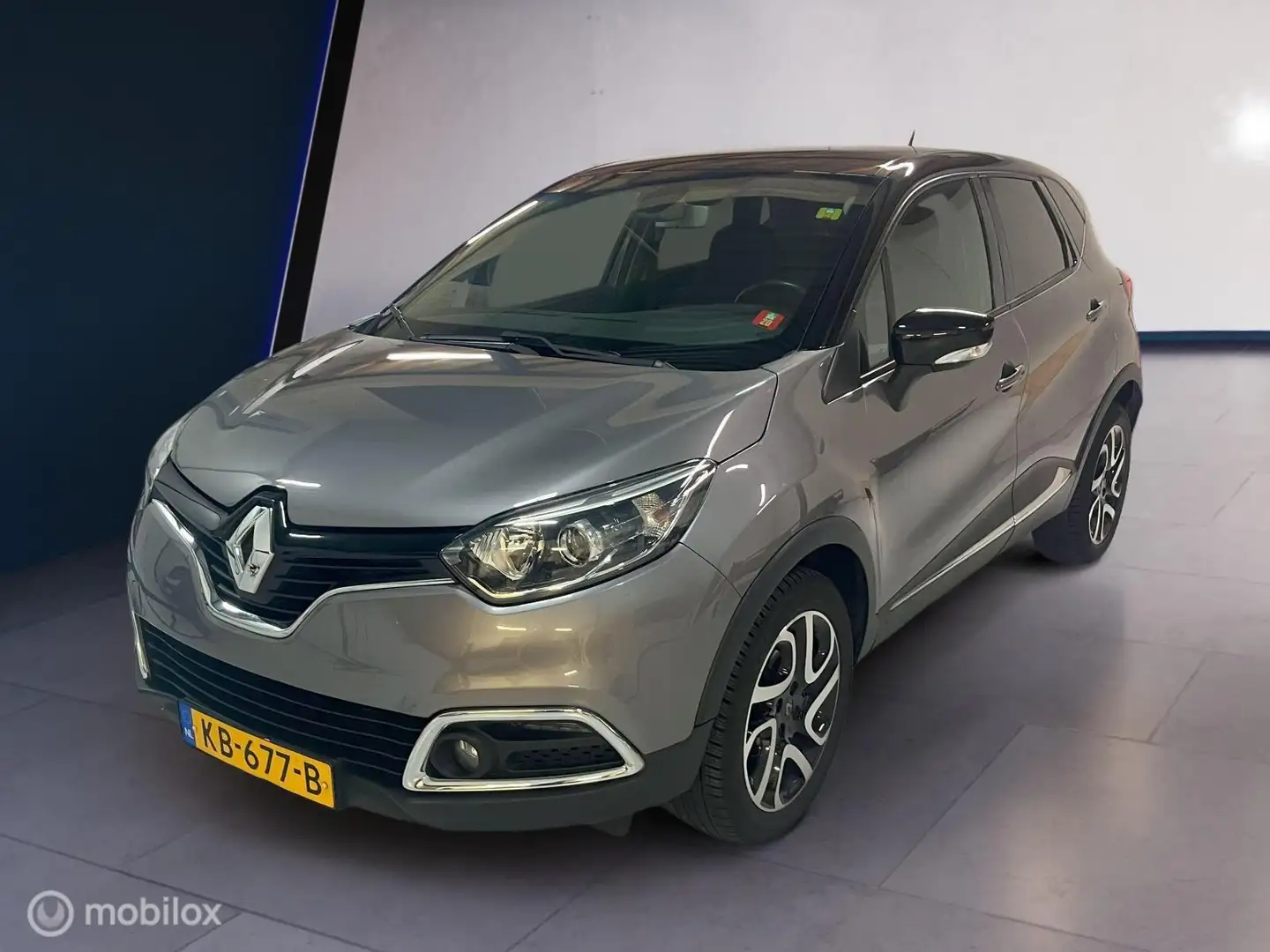 Renault Captur 0.9 TCe Dynamique ✓PDC✓Camera✓Navi✓Cruise Grijs - 2