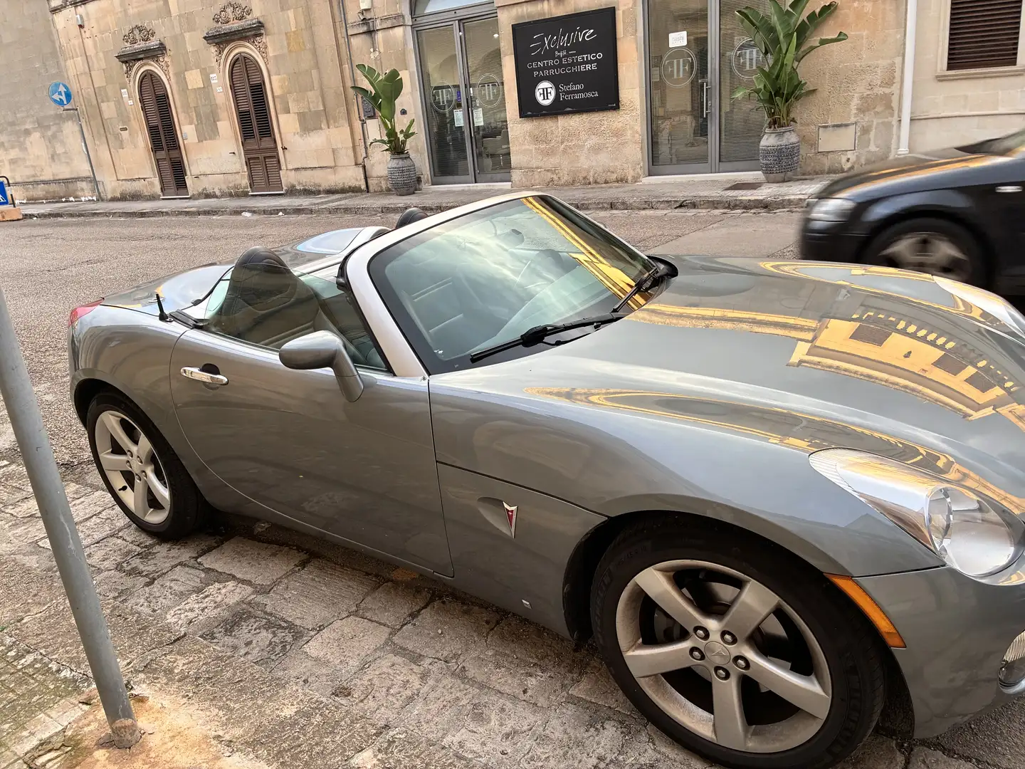 Pontiac Solstice - 1