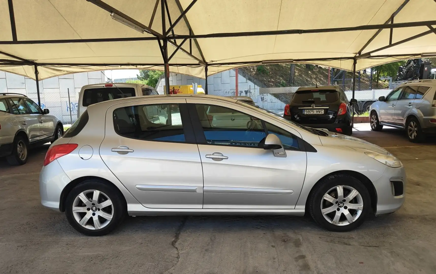 Peugeot 308 1.6 VTi Active Gris - 2