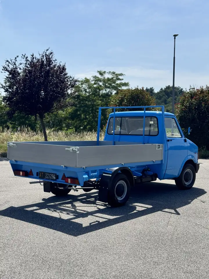 Bedford CF270d, foto 9
