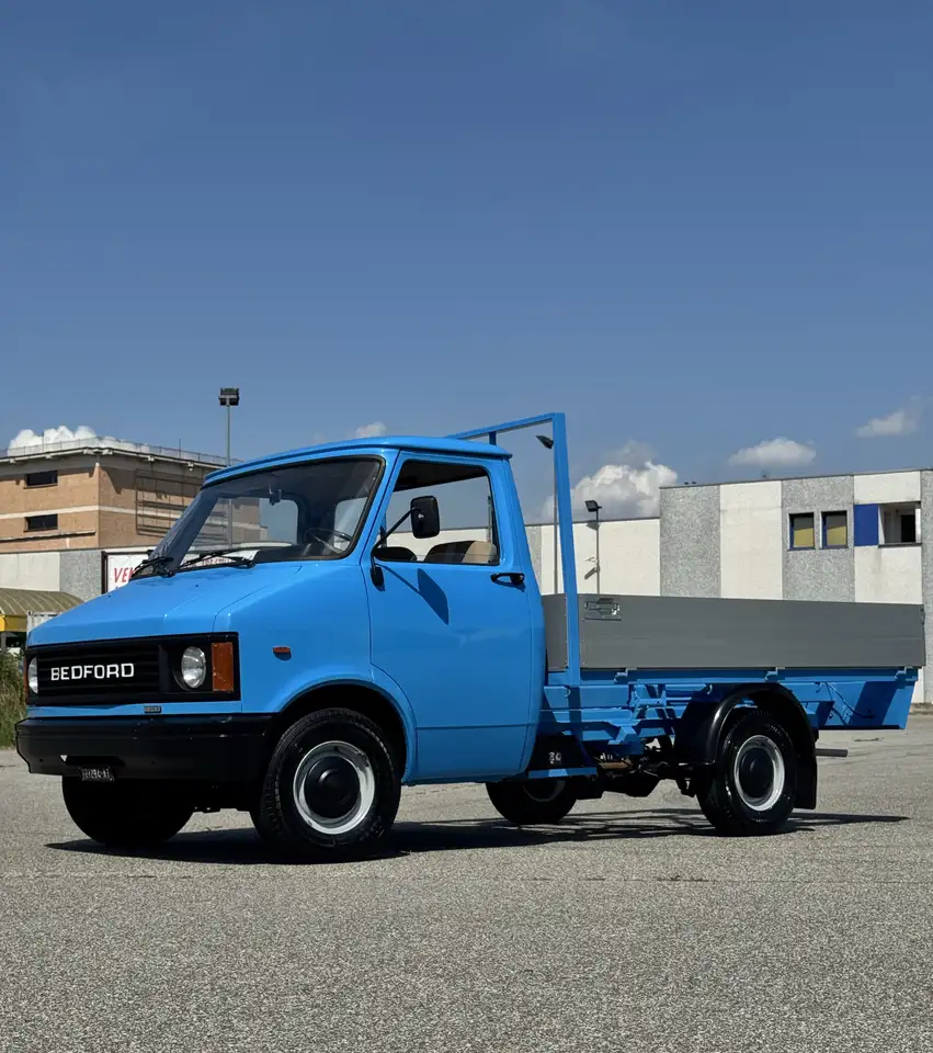 Bedford CF270d, foto 2