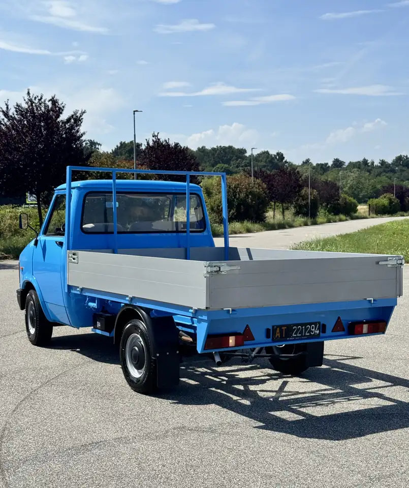 Bedford CF270d, foto 3