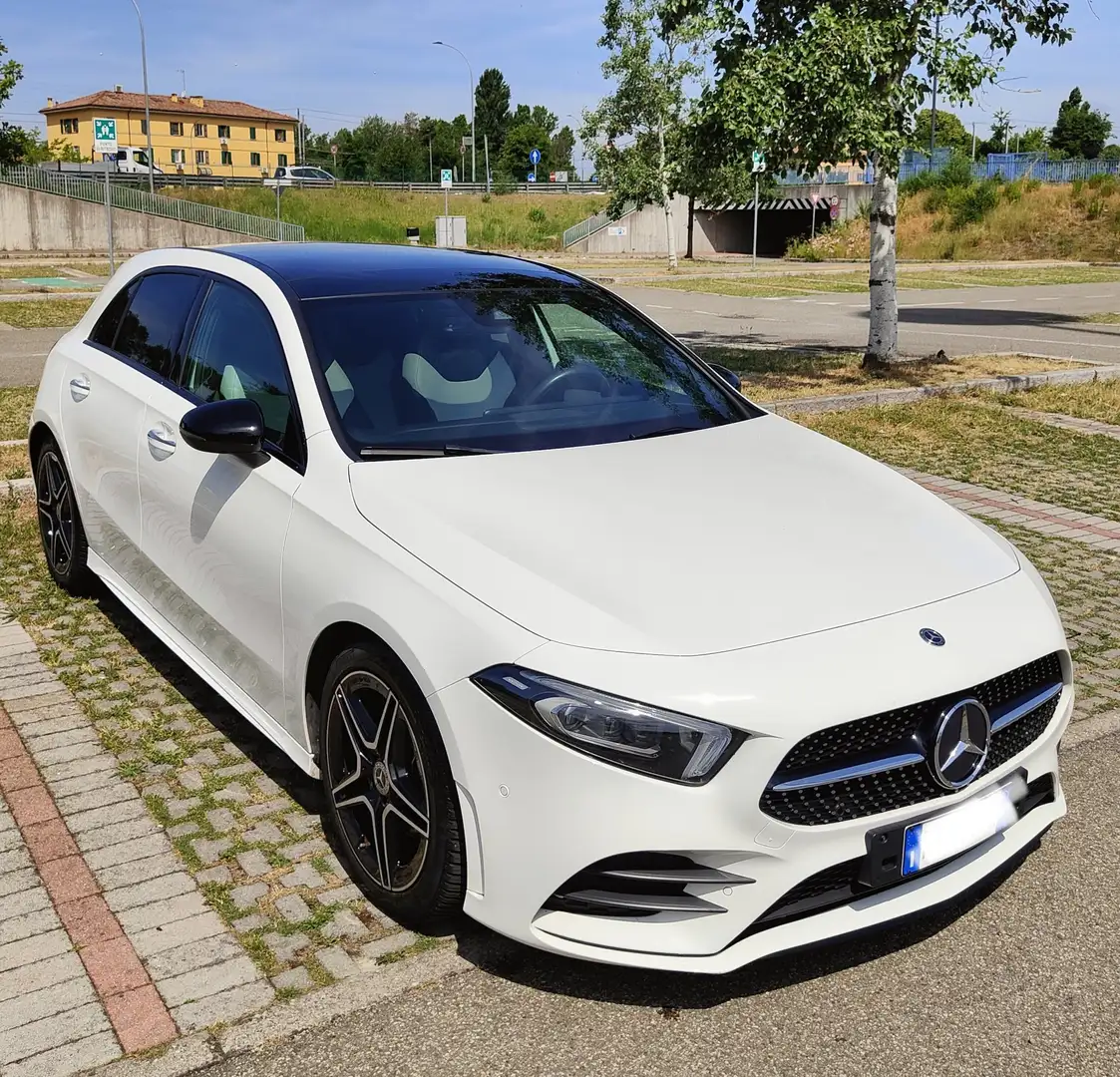 Mercedes-Benz A 180 d Premium + Luxury pack night edition Bianco - 1
