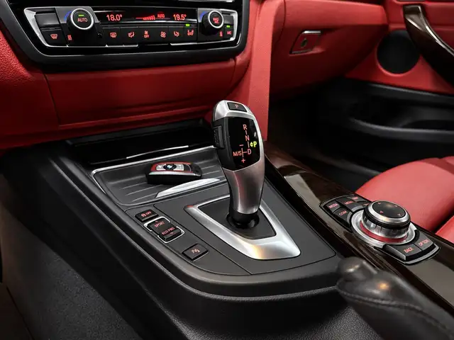 BMW 4 Series view 18