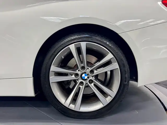 BMW 4 Series view 27