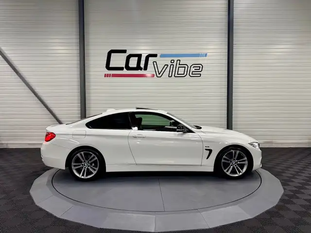 BMW 4 Series view 3