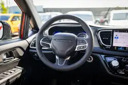 Chrysler Grand Caravan 2027 — фото 15