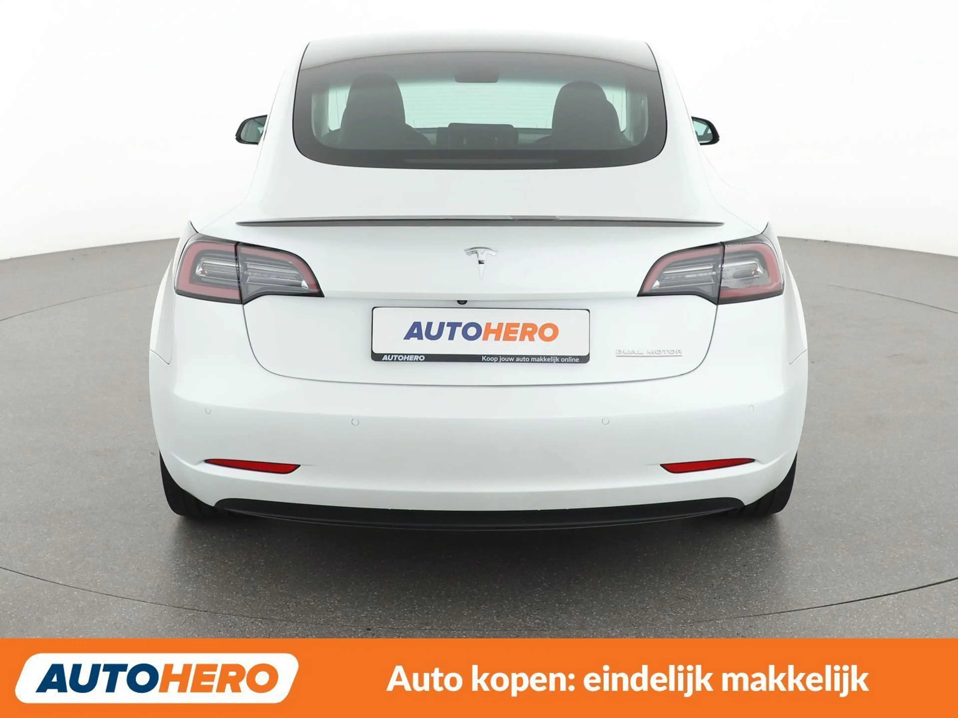 Tesla Model 3 Performance Dual Performance Dual AWD — photo 5