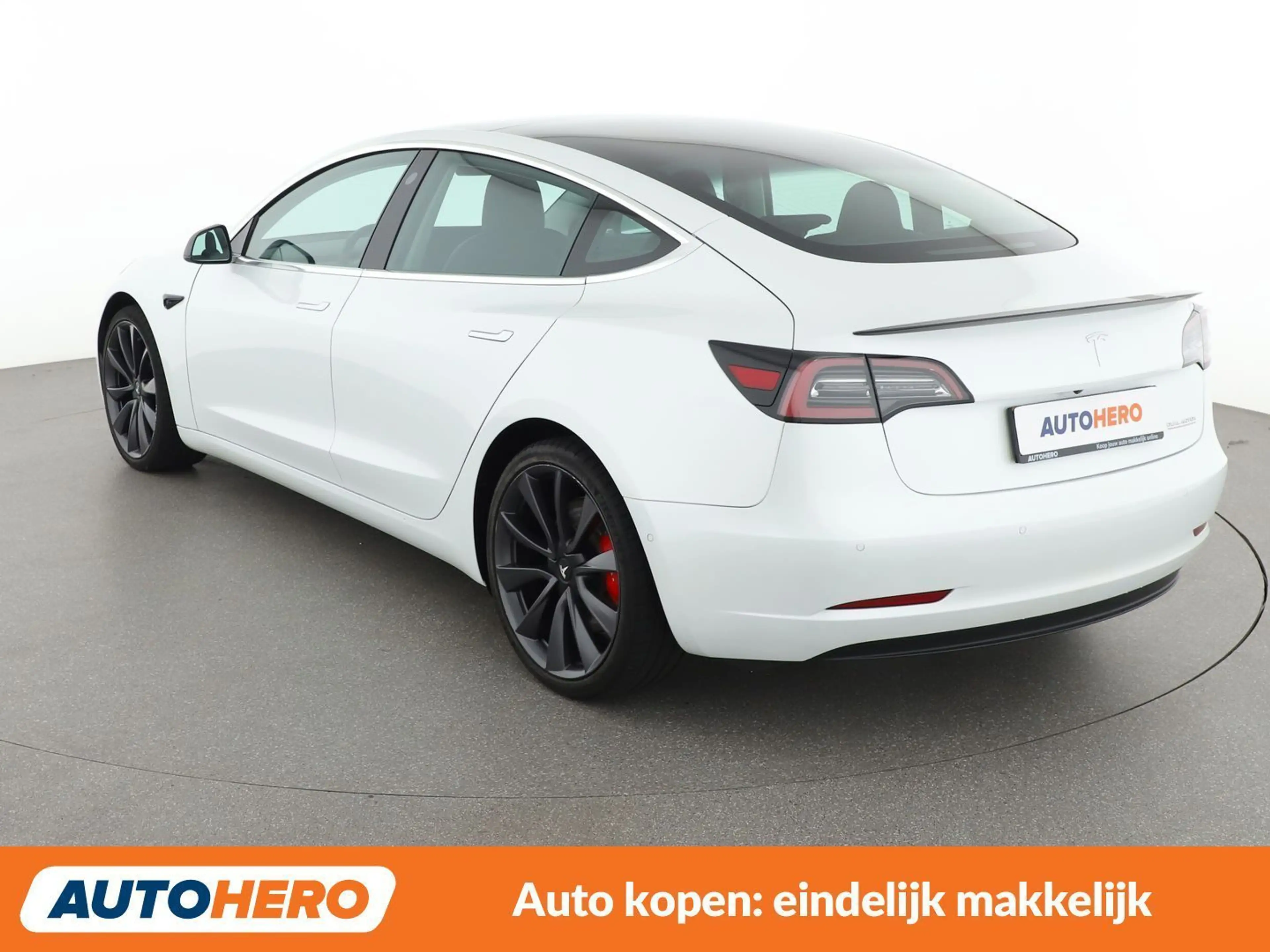 Tesla Model 3 Performance Dual Performance Dual AWD — photo 4