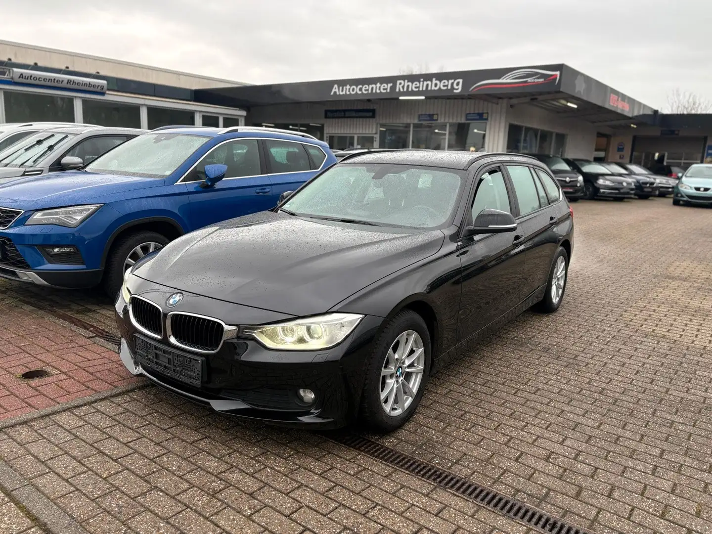 BMW 316 Baureihe 3 Touring 316i Aut. Navi Allu Tüv Noir - 1