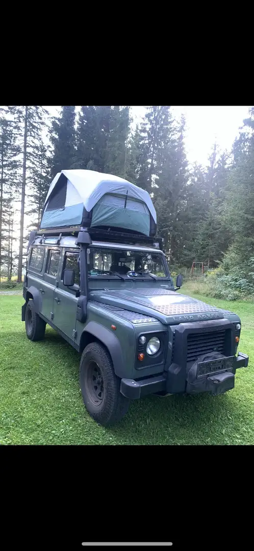 Land Rover Defender Land Rover 110" Station TD Grün - 1