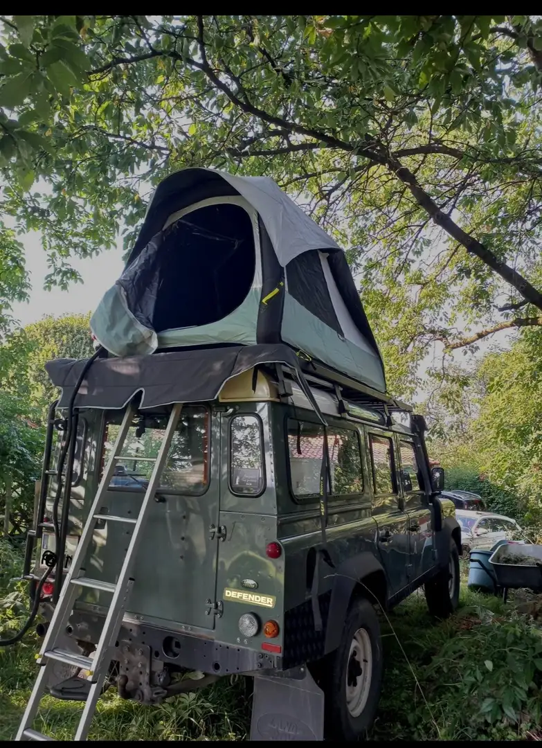 Land Rover Defender Land Rover 110" Station TD Grün - 2