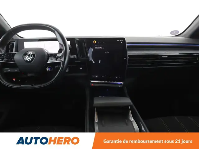 Renault Austral view 12